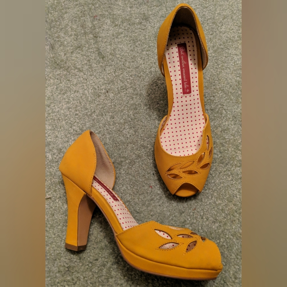 BAIT Mustard Peep-Toed Heels